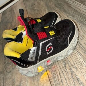 Kids Black and Yellow Light-Up Shoes